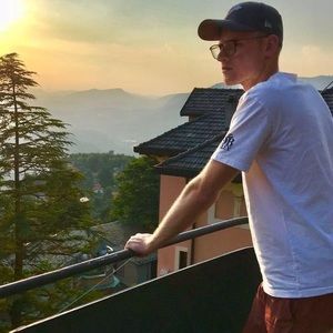 Meet your Posher, Hayden